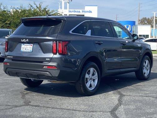 2023 Kia Sorento LX