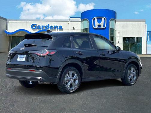Crystal Black Pearl 2026 Honda HR-V LX