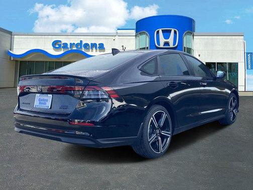 Crystal Black Pearl 2026 Honda Accord Hybrid Sport