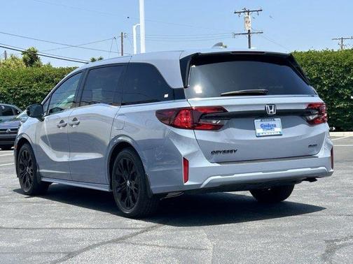 Sonic Gray Pearl 2026 Honda Odyssey Sport-L