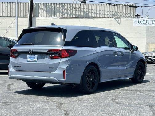 Sonic Gray Pearl 2026 Honda Odyssey Sport-L