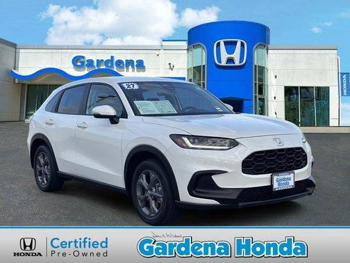 Platinum White Pearl 2027 Honda HR-V LX