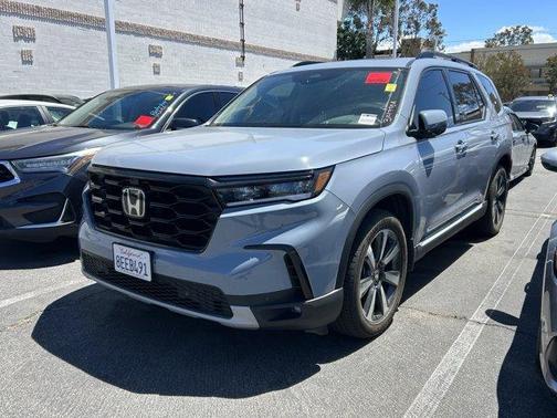 Gray 2023 Honda Pilot Elite
