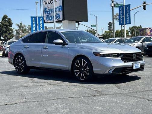 2025 Honda Accord Hybrid Touring