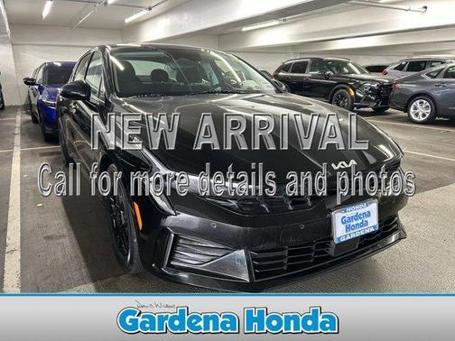 Aurora Black Pearl 2025 Kia K5 LXS