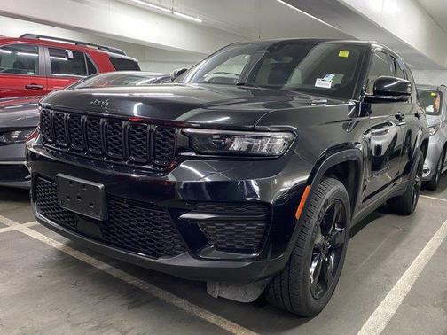 2023 Jeep Grand Cherokee Altitude