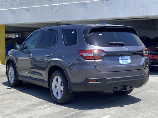 2023 Honda Pilot LX