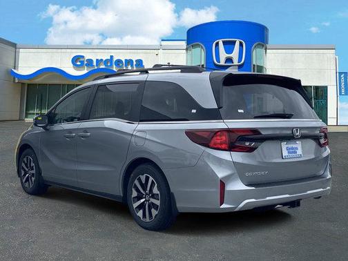 Solar Silver Metallic 2026 Honda Odyssey EX-L
