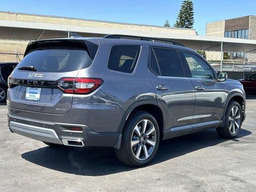2025 Honda Pilot Elite