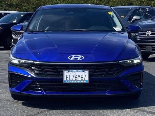 2025 Hyundai ELANTRA Limited