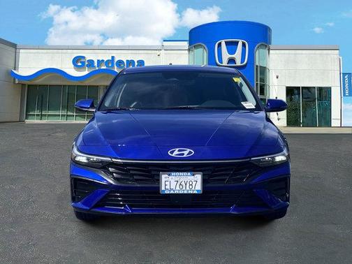 2025 Hyundai ELANTRA Limited