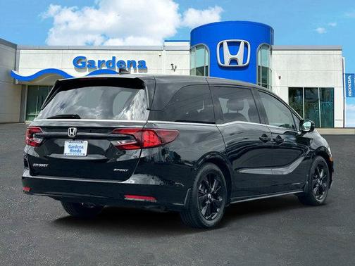 Crystal Black Pearl 2024 Honda Odyssey Sport