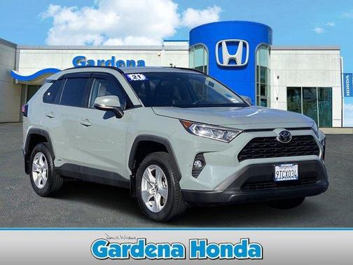 2021 Toyota RAV4 XLE