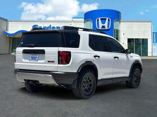 Platinum White Pearl 2026 Honda Passport TrailSport Elite Blackout