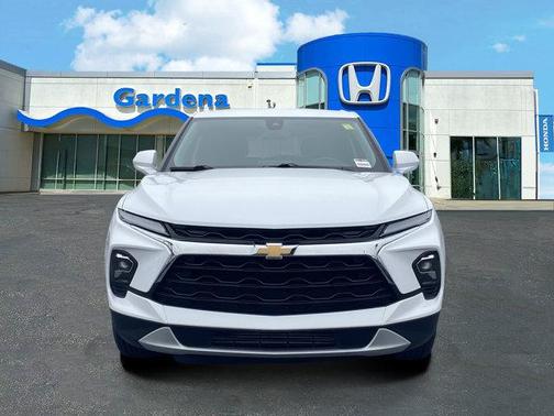 Summit White 2025 Chevrolet Blazer LT