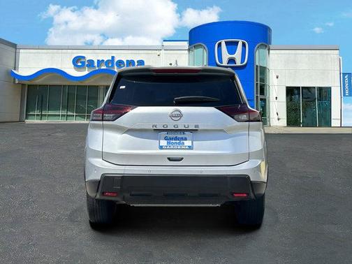 Brilliant Silver Metallic 2025 Nissan Rogue SV