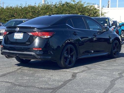 2022 Nissan Sentra SR