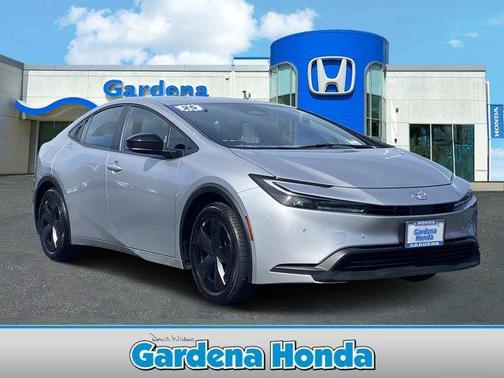 2025 Toyota Prius LE