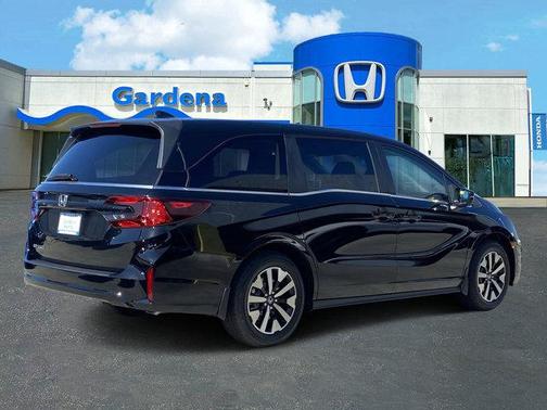 Crystal Black Pearl 2026 Honda Odyssey EX-L