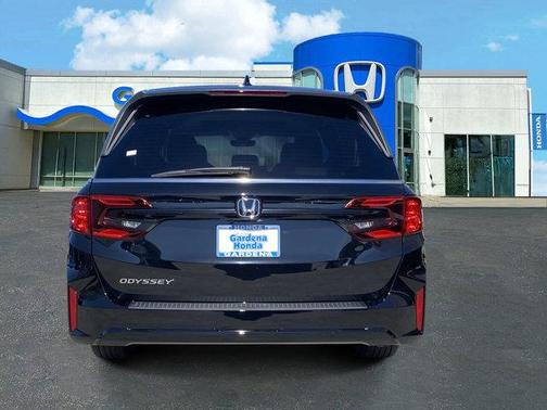 Crystal Black Pearl 2026 Honda Odyssey EX-L