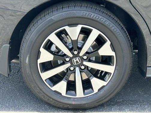 Crystal Black Pearl 2026 Honda Odyssey EX-L
