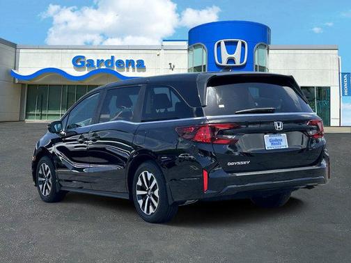 Crystal Black Pearl 2026 Honda Odyssey EX-L