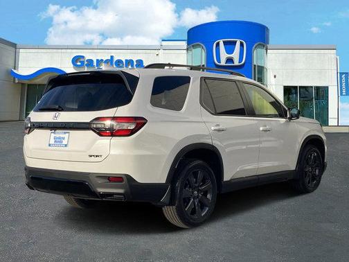 Platinum White Pearl 2026 Honda Pilot Sport