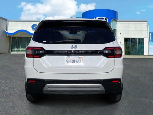 2023 Honda Pilot EX-L 8-Passenger