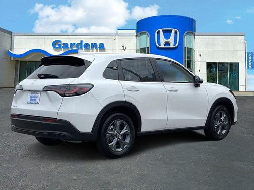 2026 Honda HR-V LX