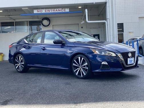 2022 Nissan Altima 2.5 SR