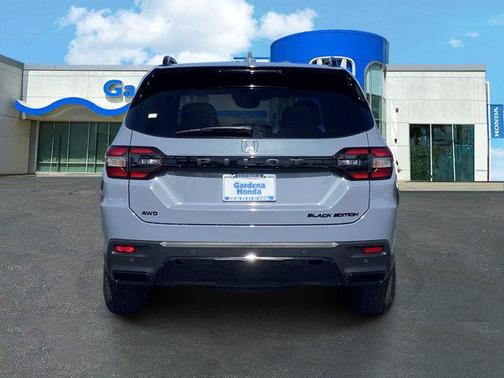 2026 Honda Pilot Black Edition