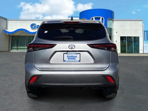 2024 Toyota Highlander LE