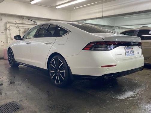 2023 Honda Accord Hybrid Touring