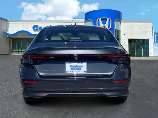 Meteorite Gray Metallic 2026 Honda Accord SE