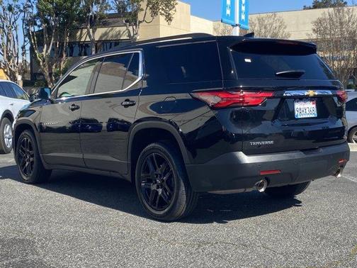 2022 Chevrolet Traverse LT Cloth