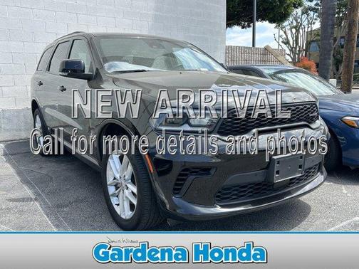 DB Black Crystal Clearcoat 2025 Dodge Durango GT