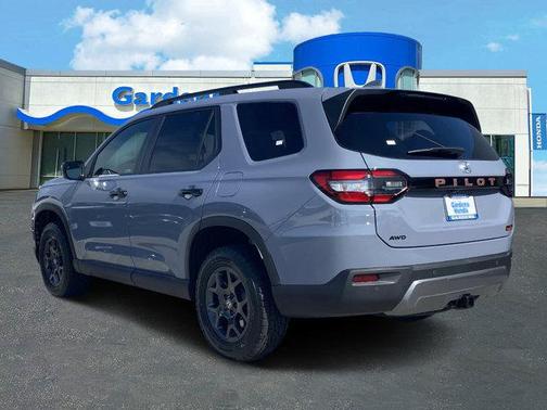 Sonic Gray Pearl 2026 Honda Pilot TrailSport