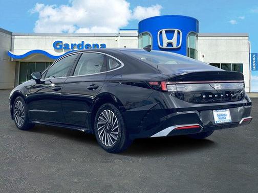Black 2025 Hyundai SONATA Hybrid SEL