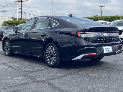 Black 2025 Hyundai SONATA Hybrid SEL