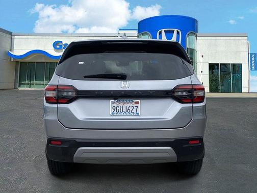 2023 Honda Pilot EX-L 7-Passenger