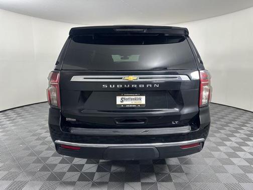 2022 Chevrolet Suburban LT
