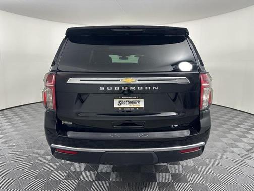 2022 Chevrolet Suburban LT