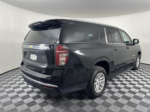 2022 Chevrolet Suburban LT