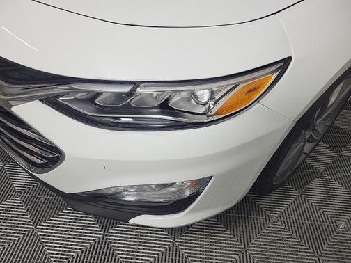 2022 Chevrolet Malibu FWD Premier