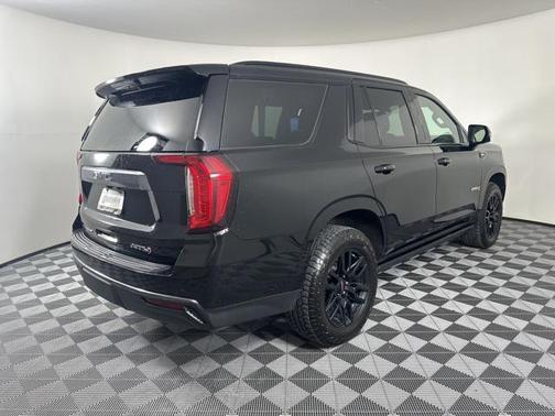 2021 GMC Yukon 4WD AT4