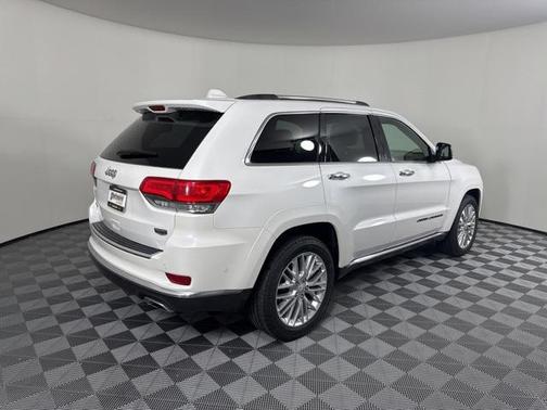 2018 Jeep Grand Cherokee Summit
