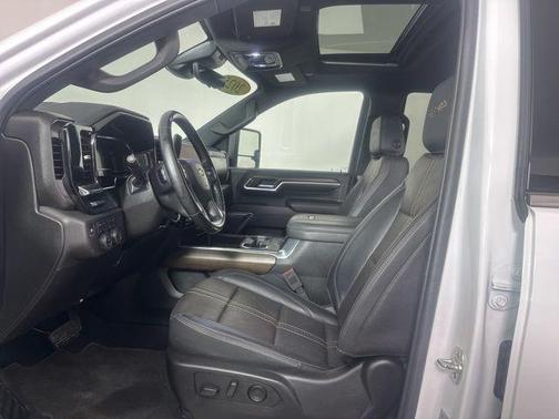 Summit White 2025 Chevrolet Silverado 2500 High Country