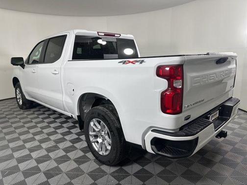 Summit White 2026 Chevrolet Silverado 1500 RST