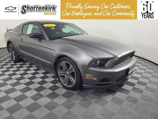 2013 Ford Mustang V6