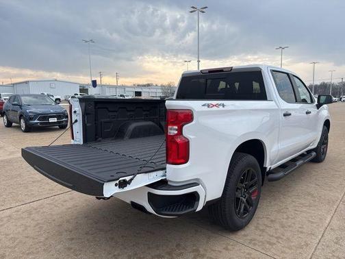 Summit White 2026 Chevrolet Silverado 1500 RST